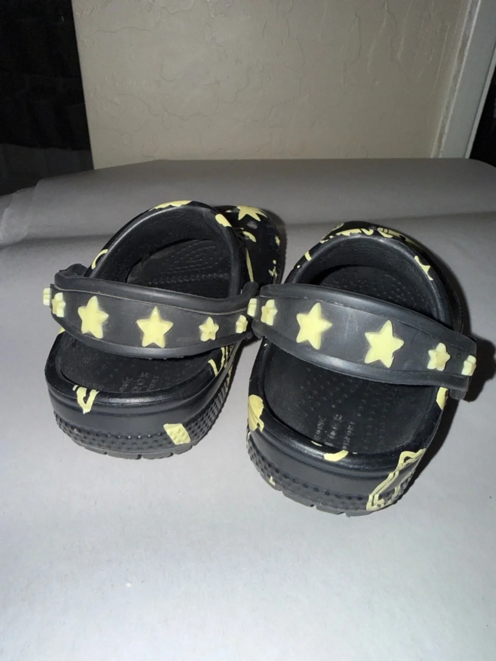 Crocs glow space clogs toddler size 6